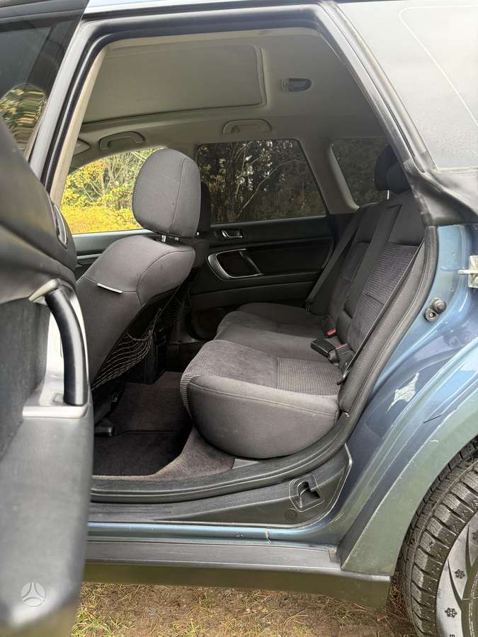 Subaru Outback 2004 — фото 9