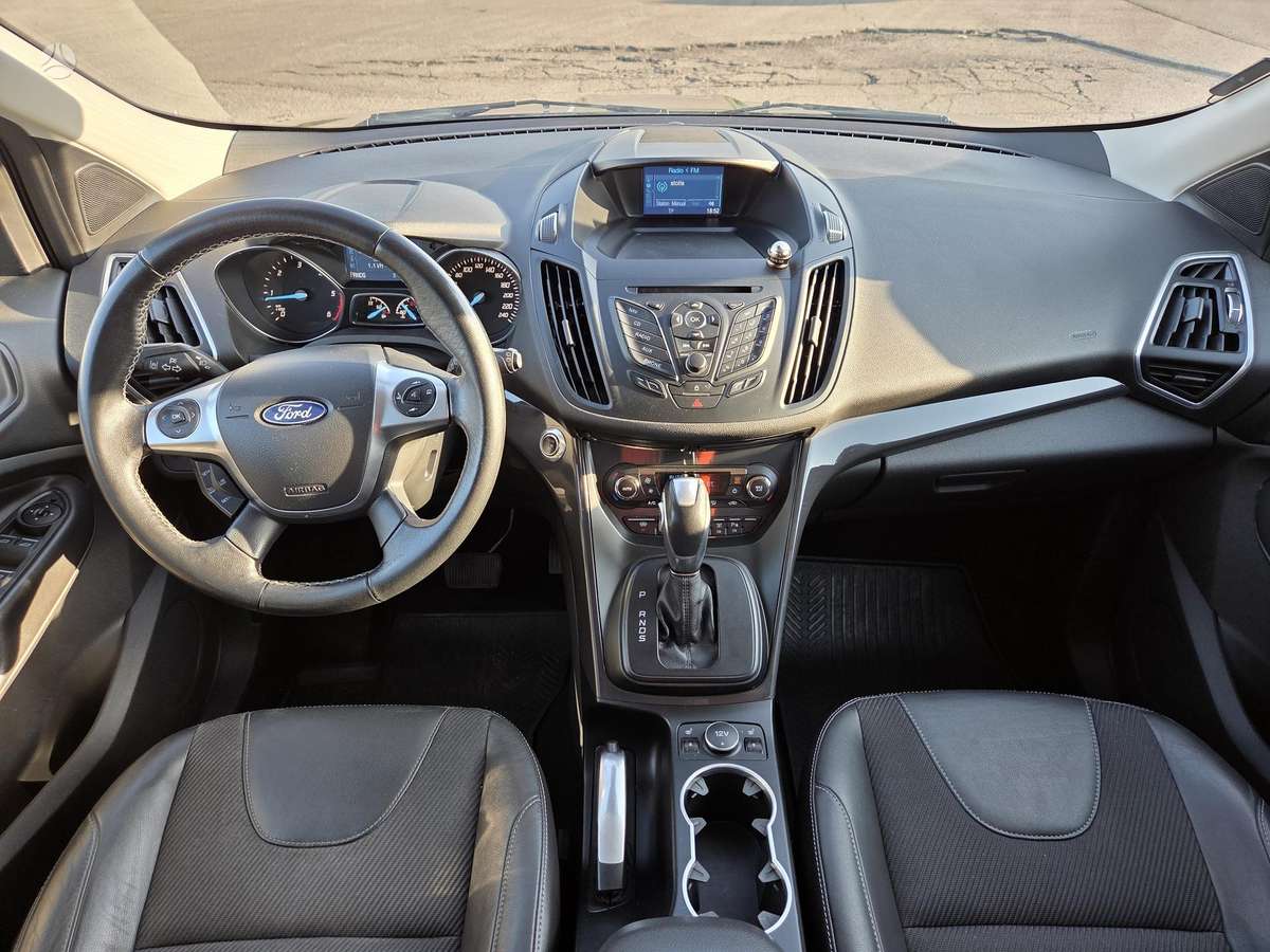 Ford Kuga 2014 — photo 12