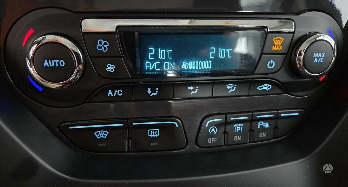 Ford Kuga 2014 — photo 24