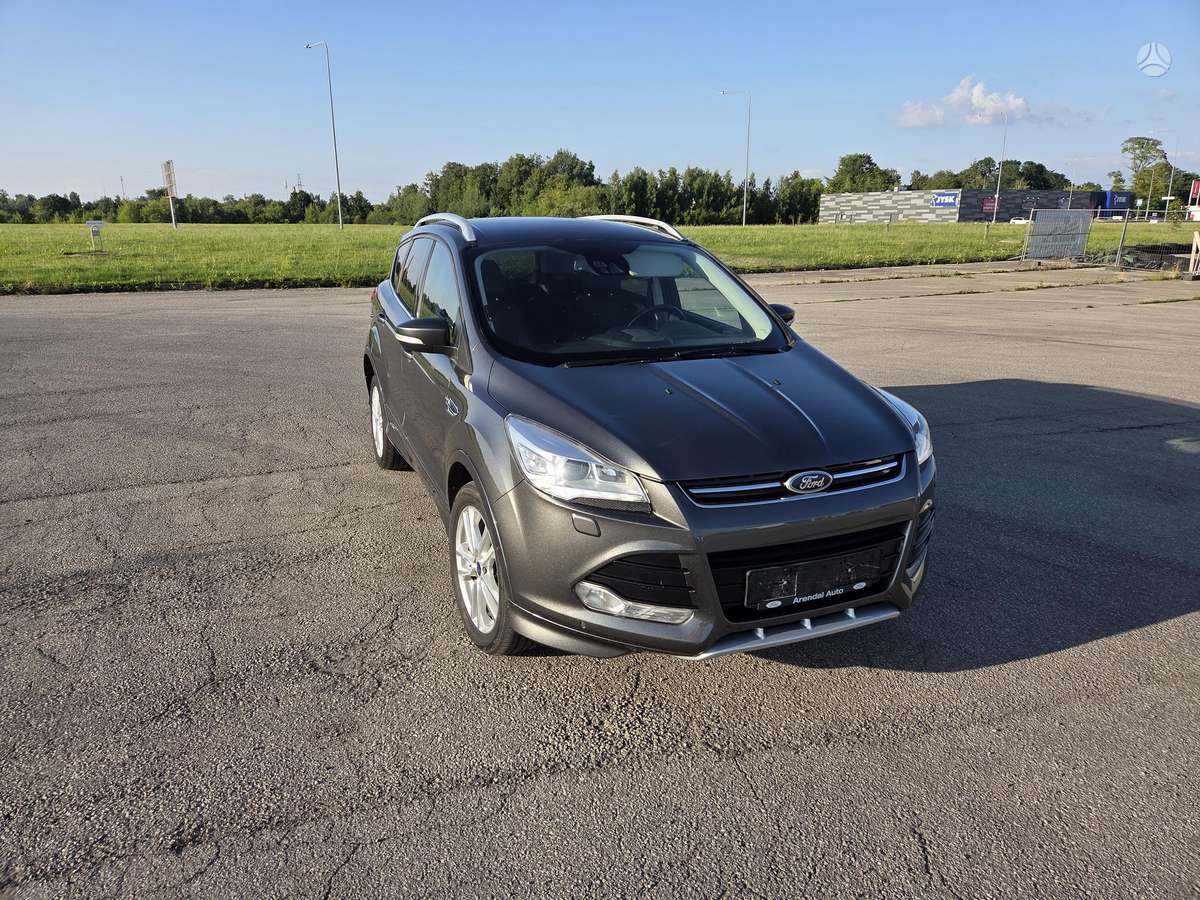 Ford Kuga 2014 — interior