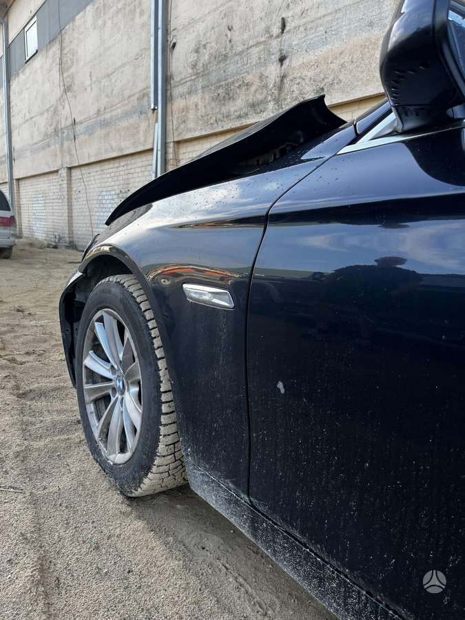 BMW 520 2012 — photo 5
