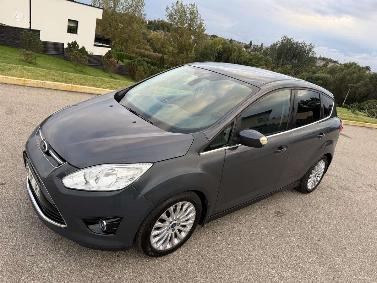 Ford C-MAX 2011 — салон
