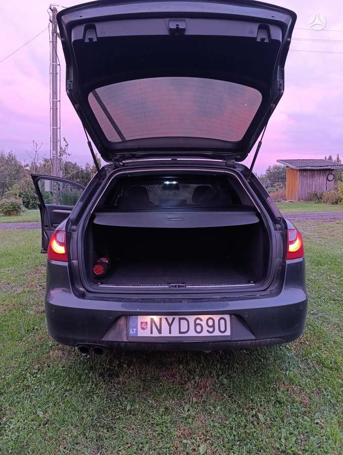 Seat Exeo 2009 — двигун 1986 cm³, 120 HP (88kW)