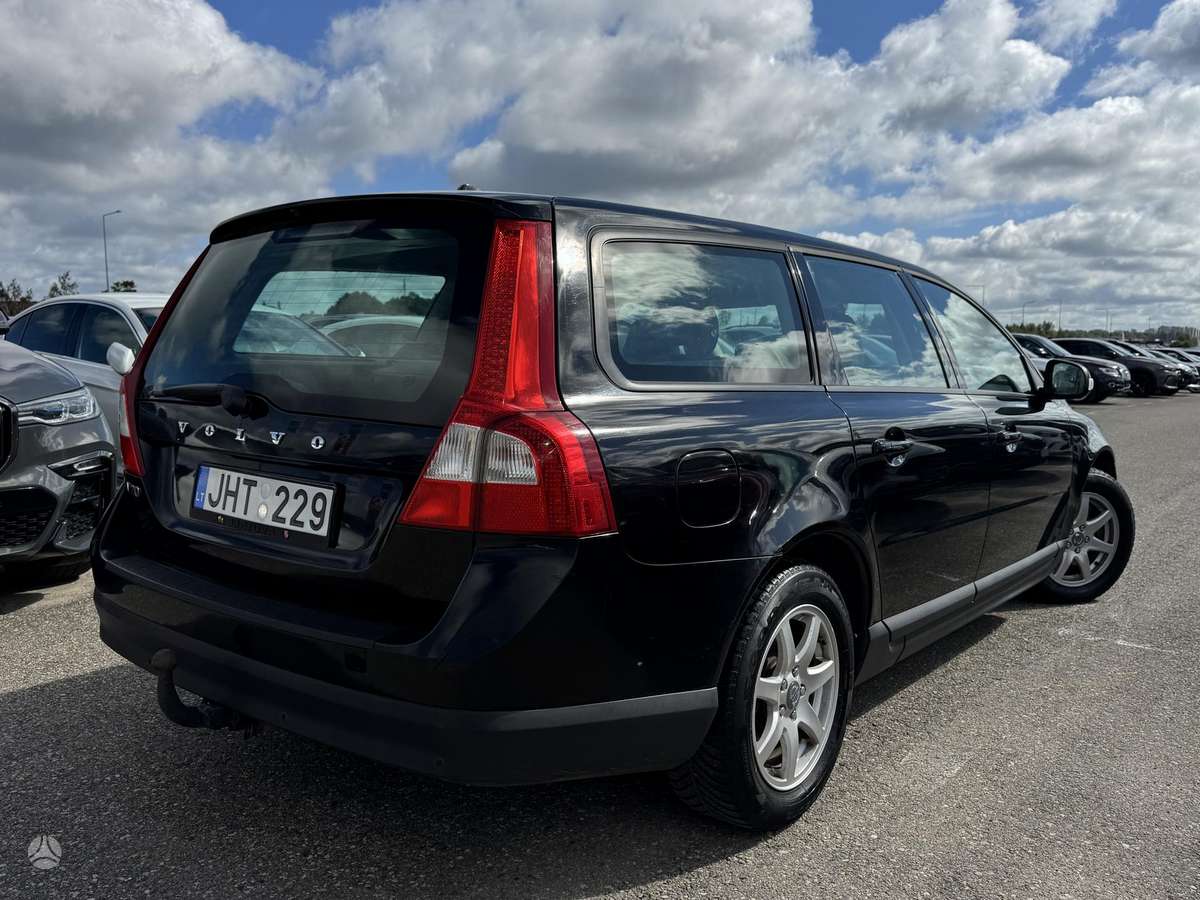 Volvo V70 2008 — photo 10