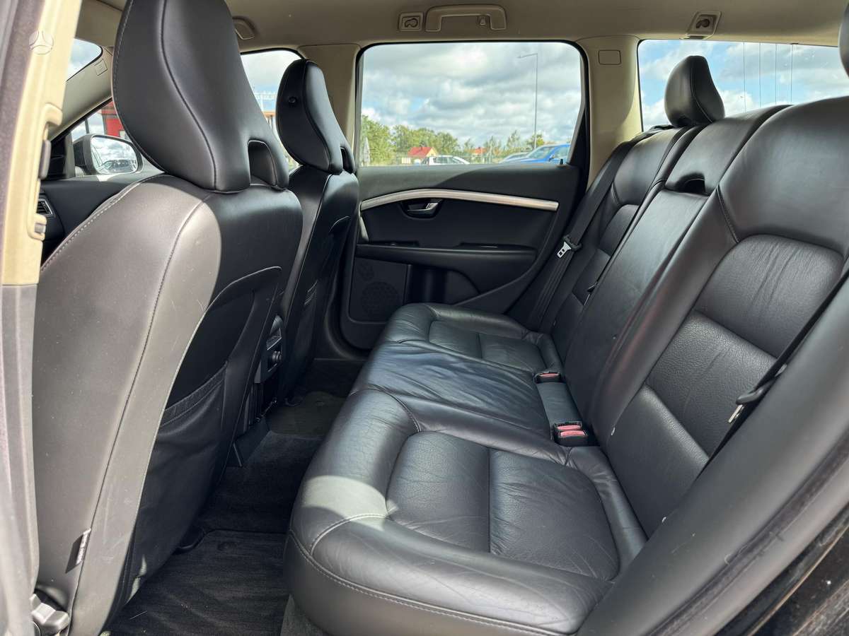 Volvo V70 2008 — photo 14