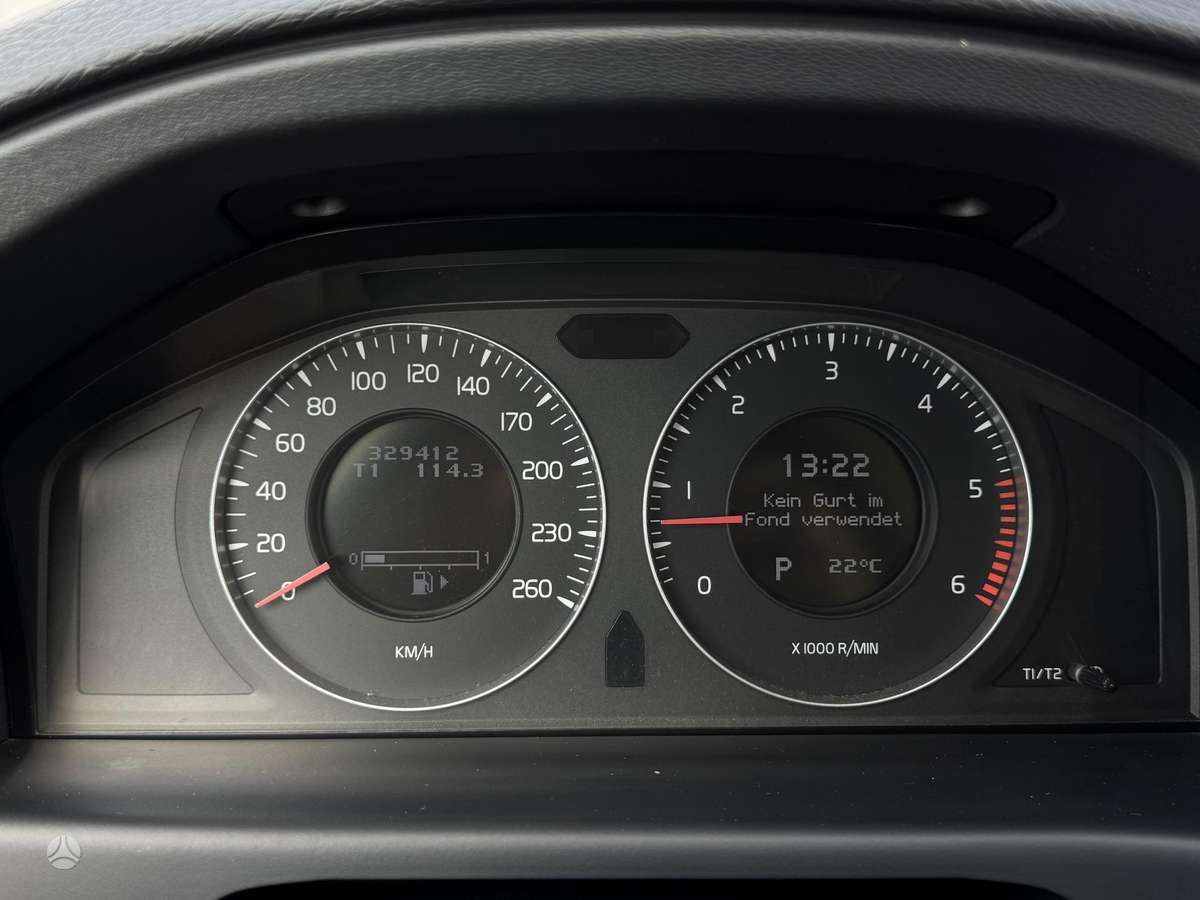 Volvo V70 2008 — photo 25