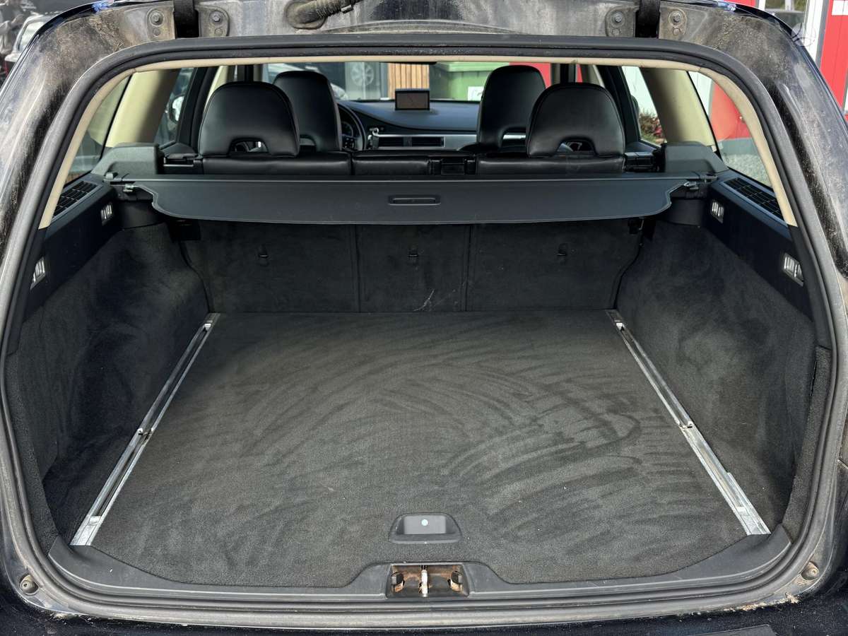 Volvo V70 2008 — photo 26