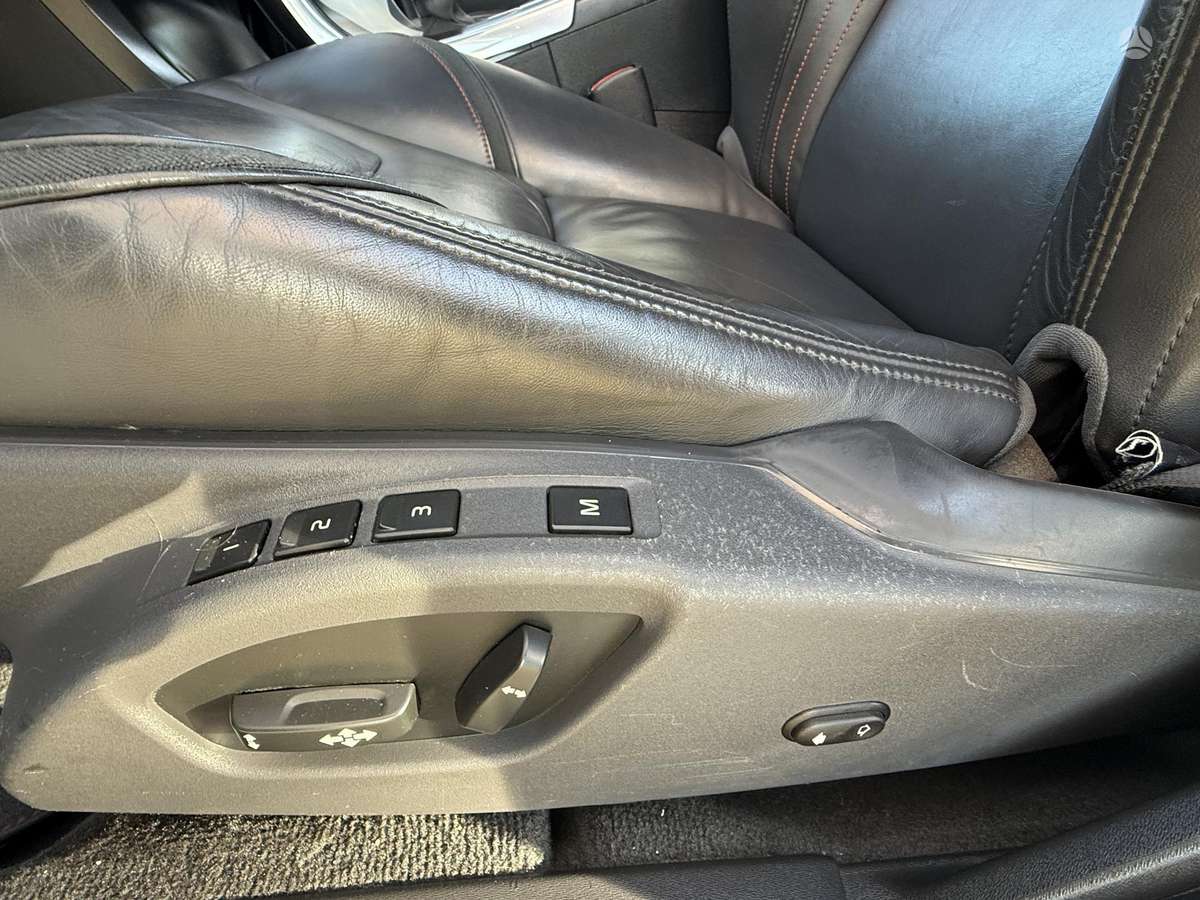 Volvo V60 2015 — photo 8