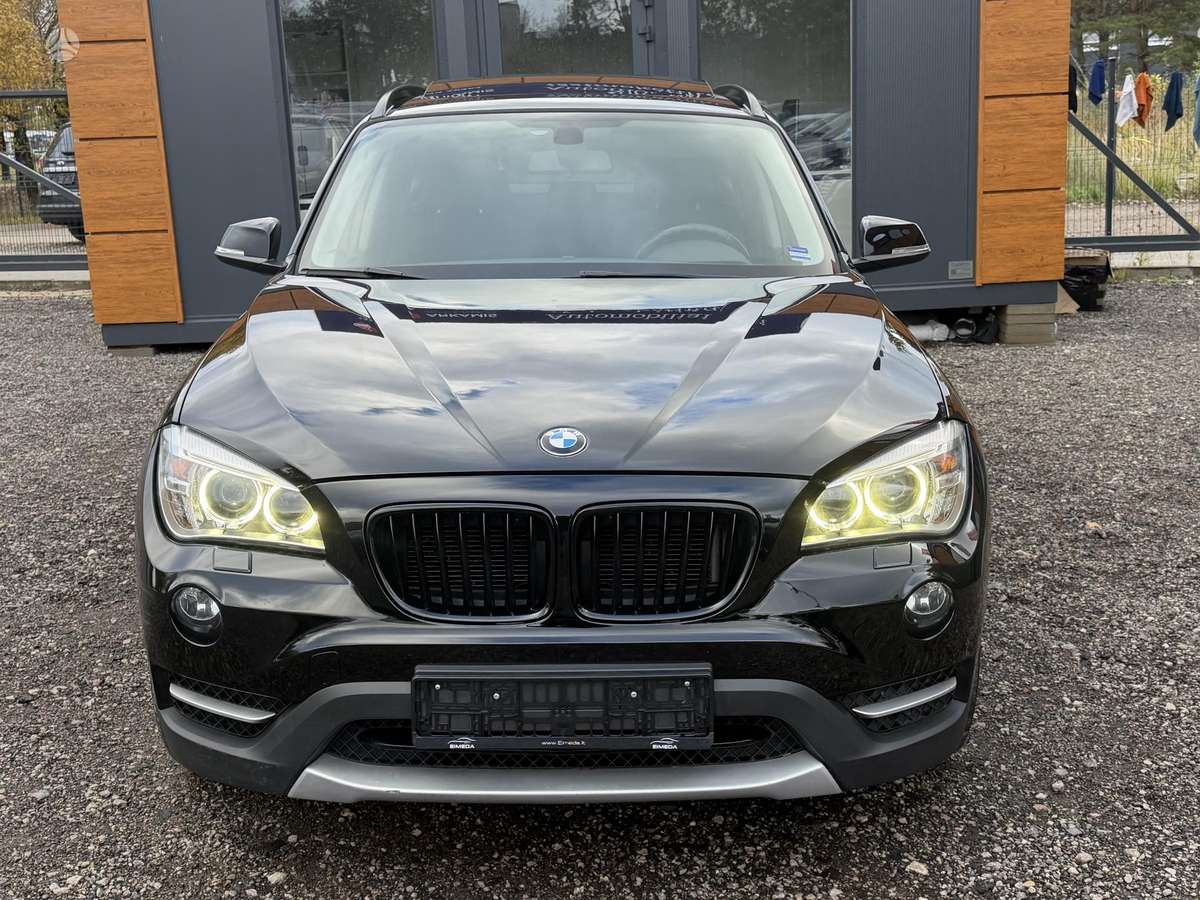 BMW X1 2012 — фото 11