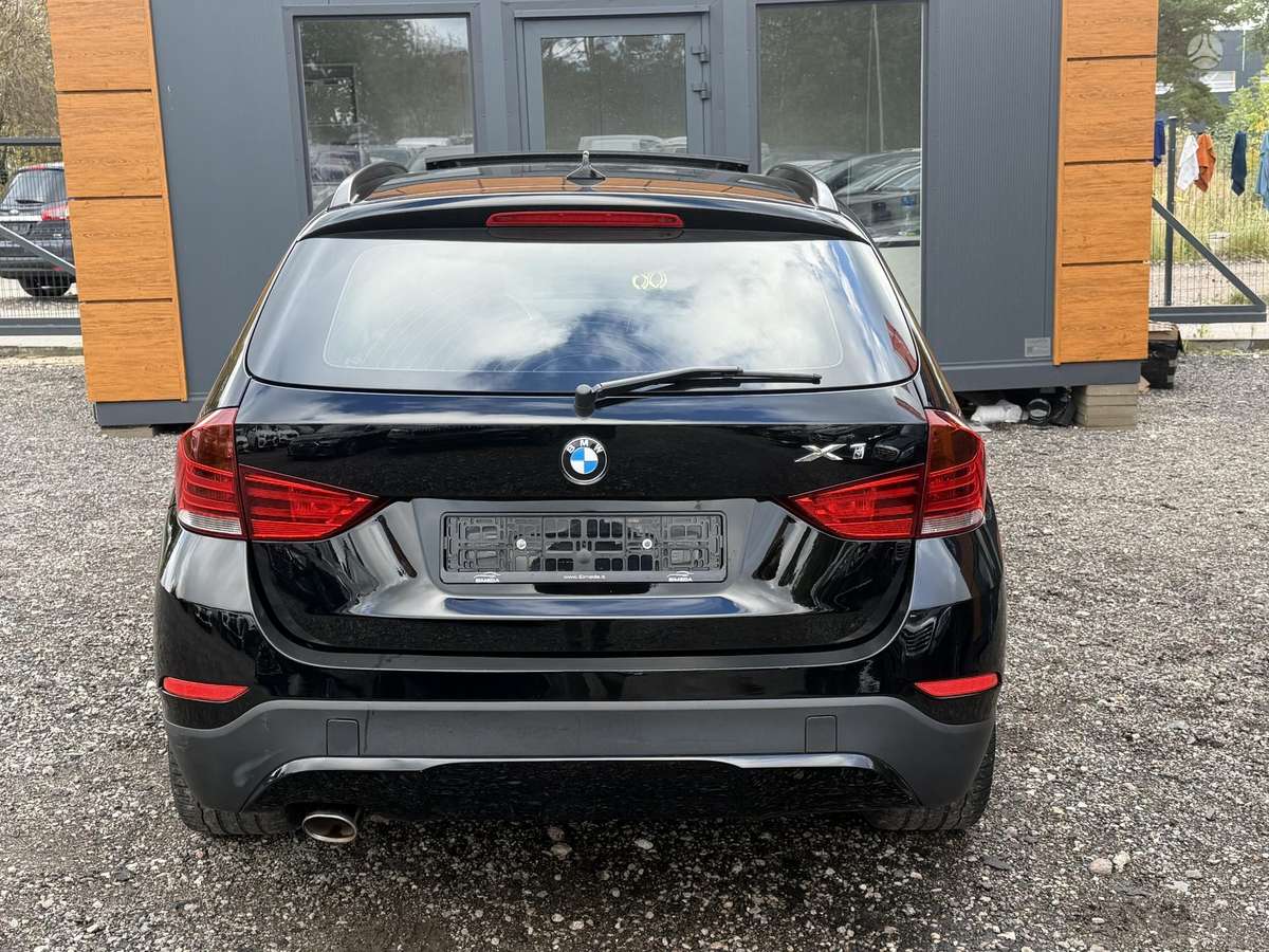 BMW X1 2012 — двигун 2000 cm³, 184 HP (135kW)