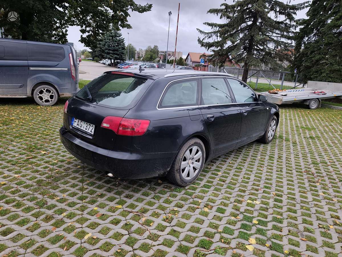 Audi A6 2007 — салон