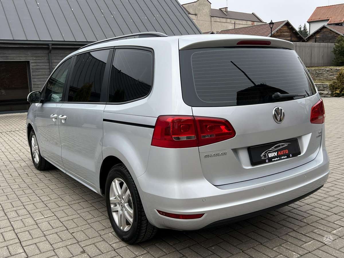 Volkswagen Sharan 2010 — photo 20