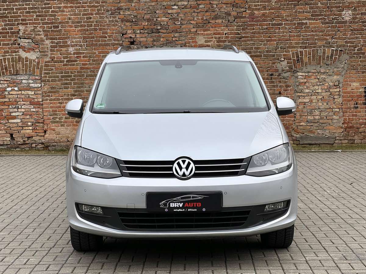 Volkswagen Sharan 2010 — interior