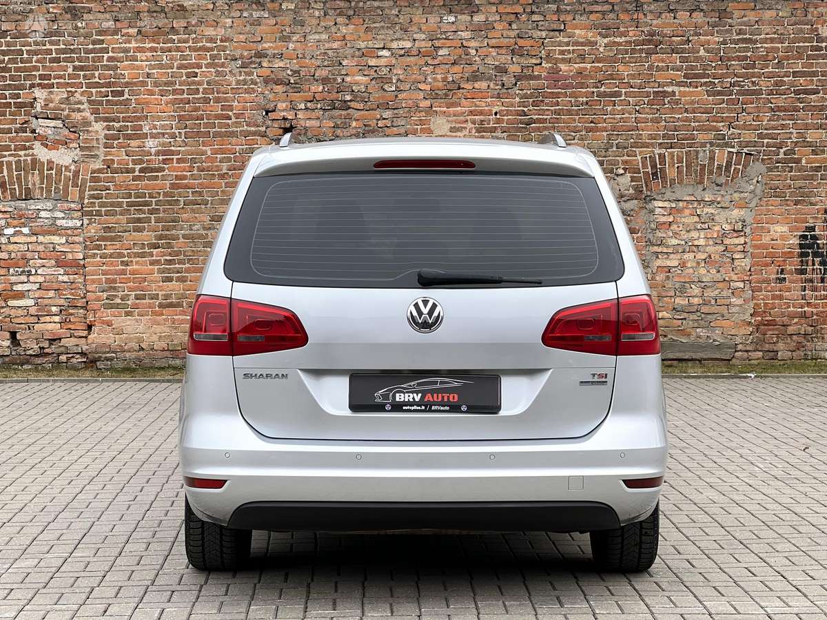 Volkswagen Sharan 2010 — photo 8