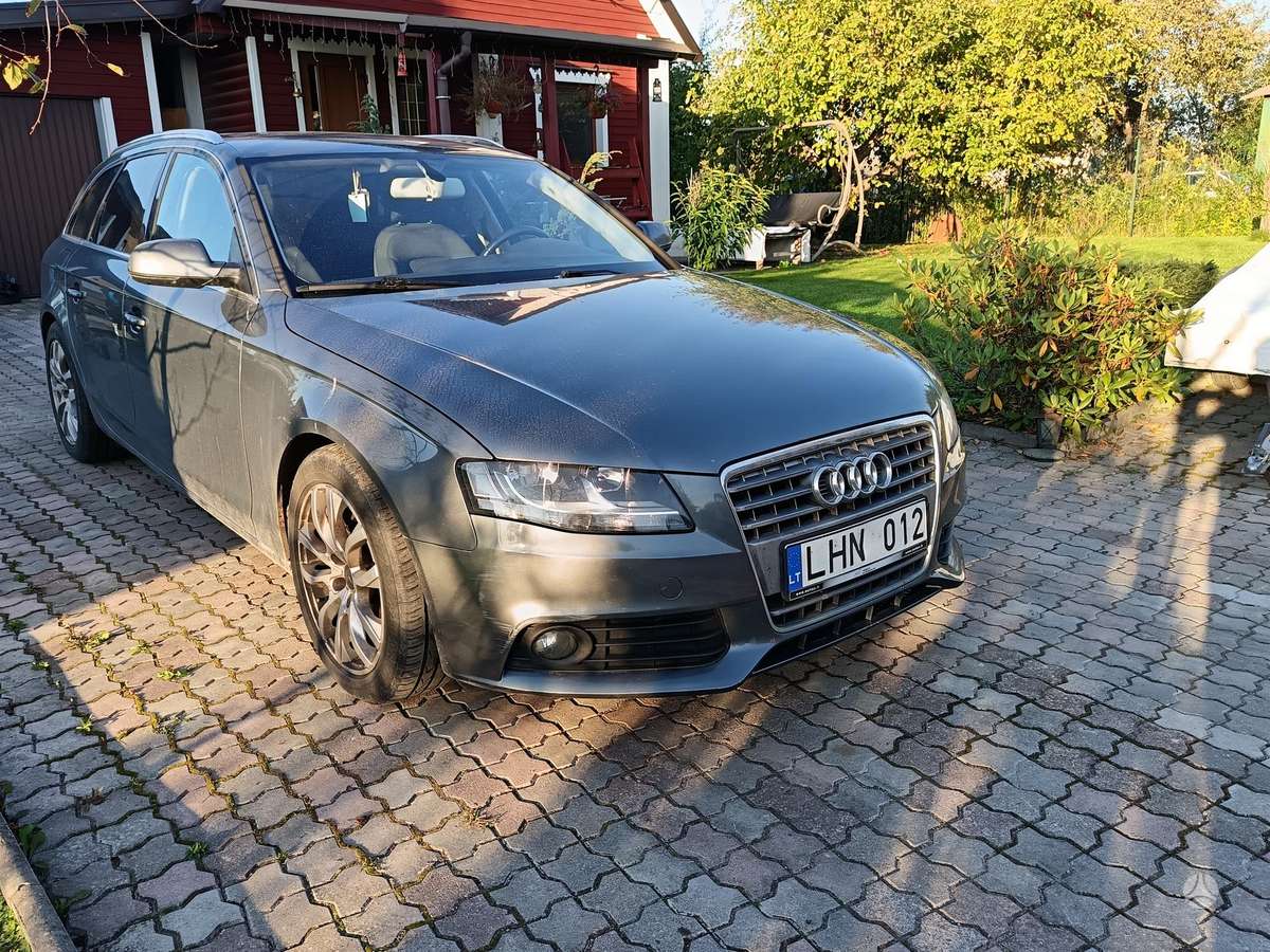 Audi A4 2011 — photo 8