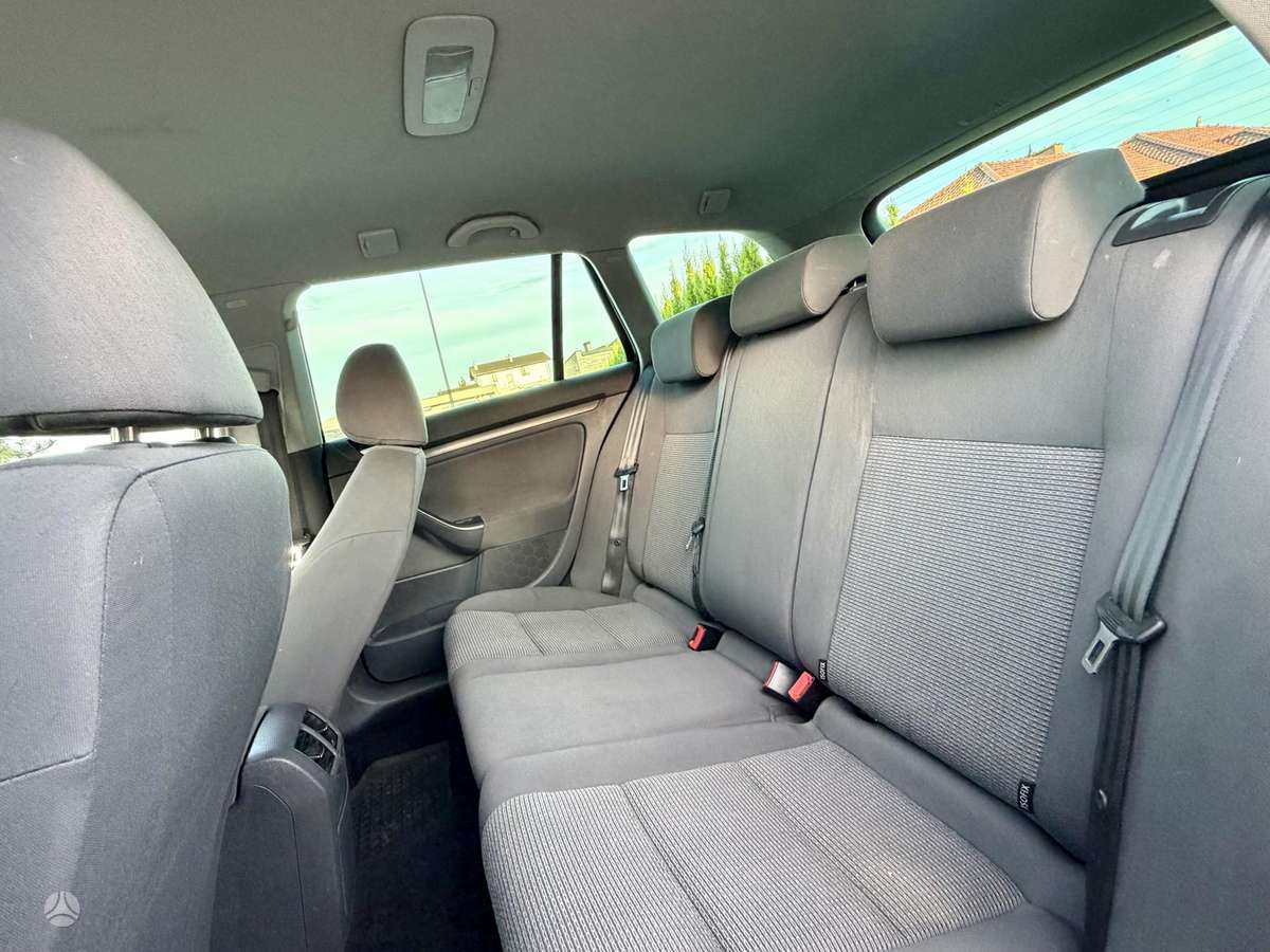 Volkswagen Golf 2009 — photo 11