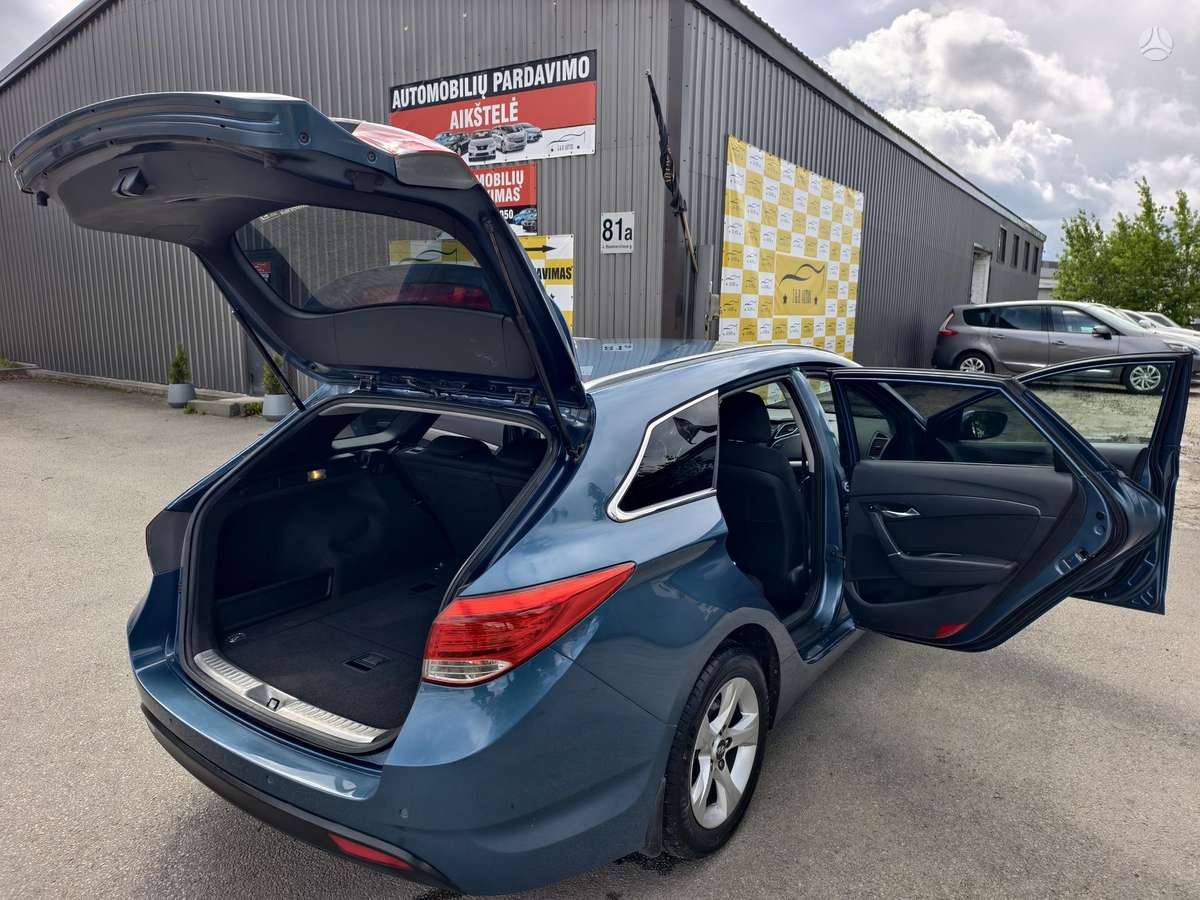 Hyundai i40 2011 — photo 16