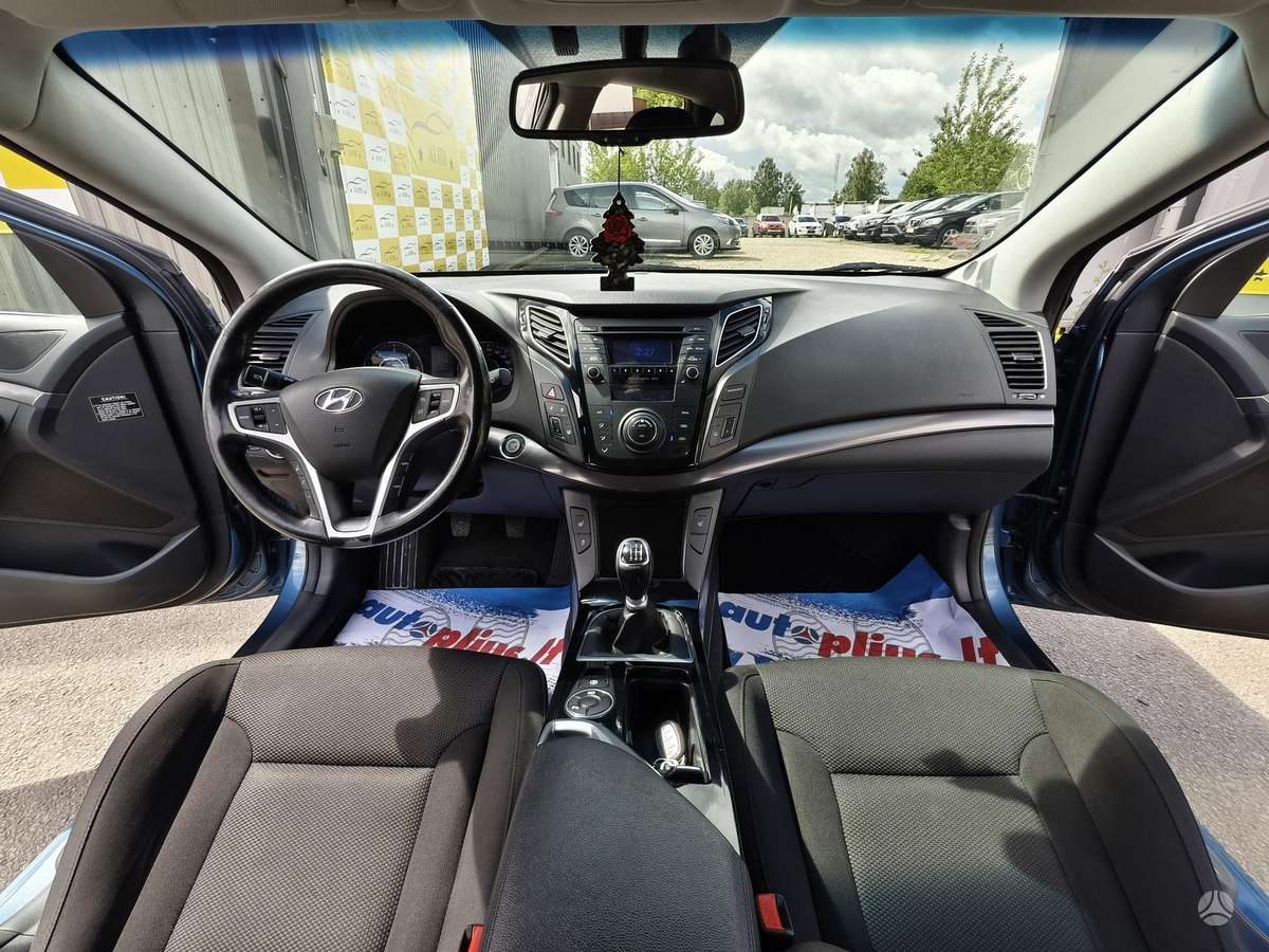 Hyundai i40 2011 — photo 23