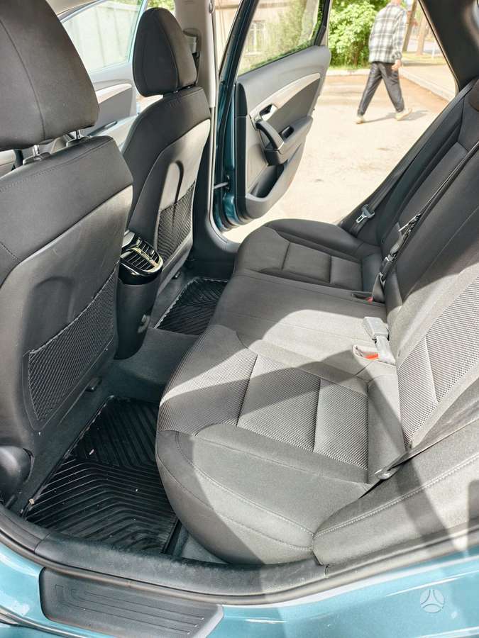 Hyundai i40 2011 — photo 27