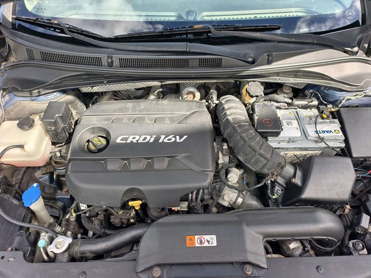 Hyundai i40 2011 — photo 32