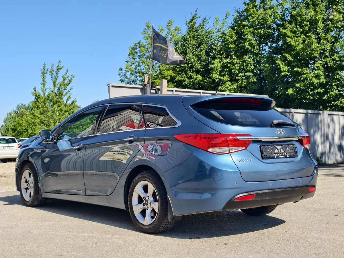 Hyundai i40 2011 — photo 6