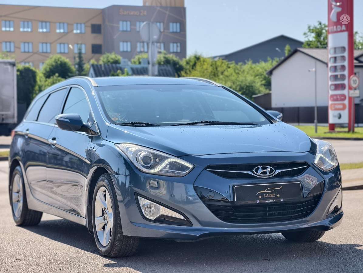 Hyundai i40 2011 — photo 9