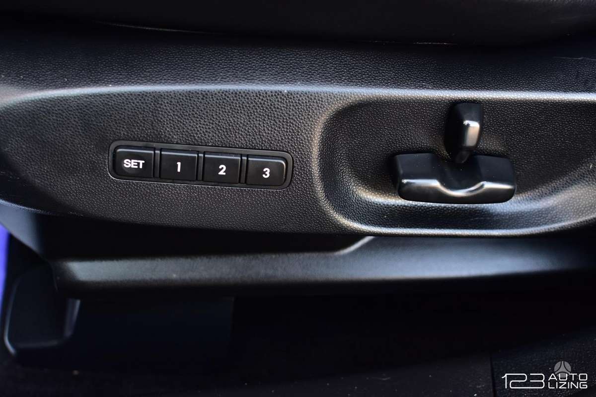 Mazda CX-7 2010 — photo 15