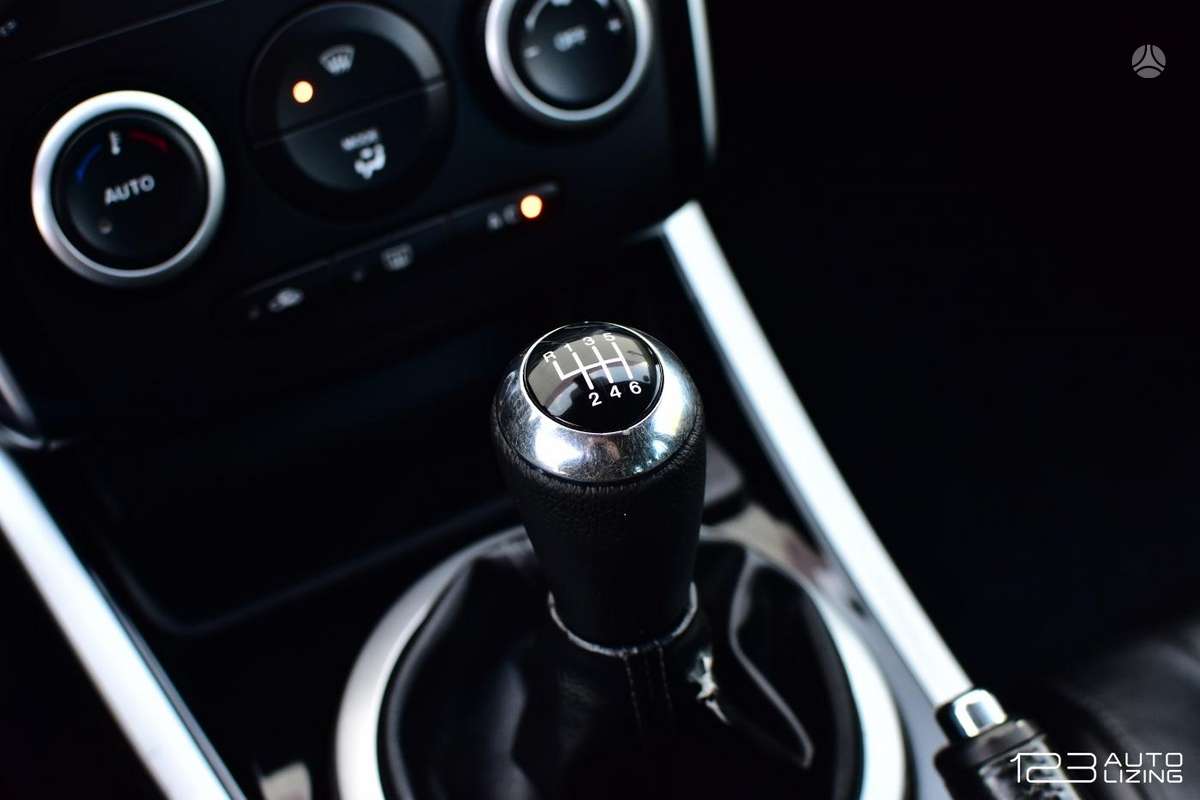 Mazda CX-7 2010 — photo 19