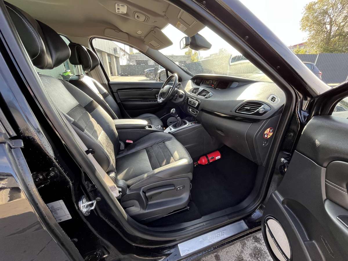 Renault Grand 2015 — photo 13