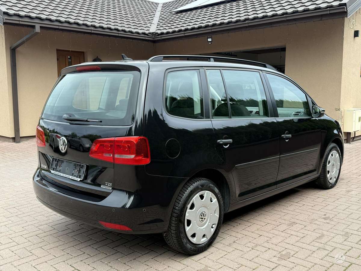 Volkswagen Touran 2012 — photo 5