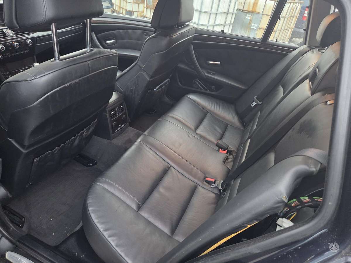 BMW 525 2009 — photo 8