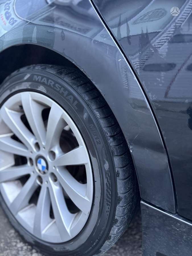 BMW 320 2010 — photo 12