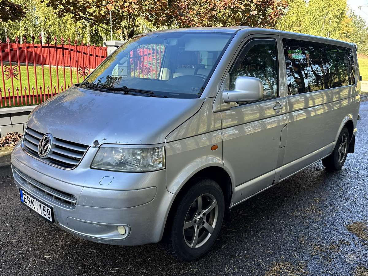 Volkswagen Transporter 2006 — вигляд ззаду
