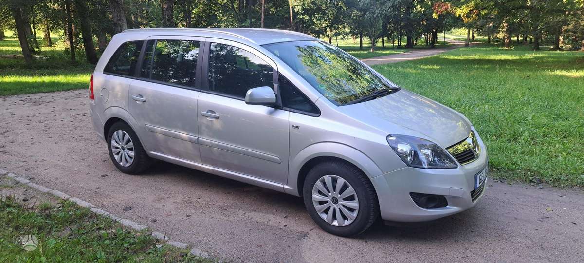 Opel Zafira, 2012