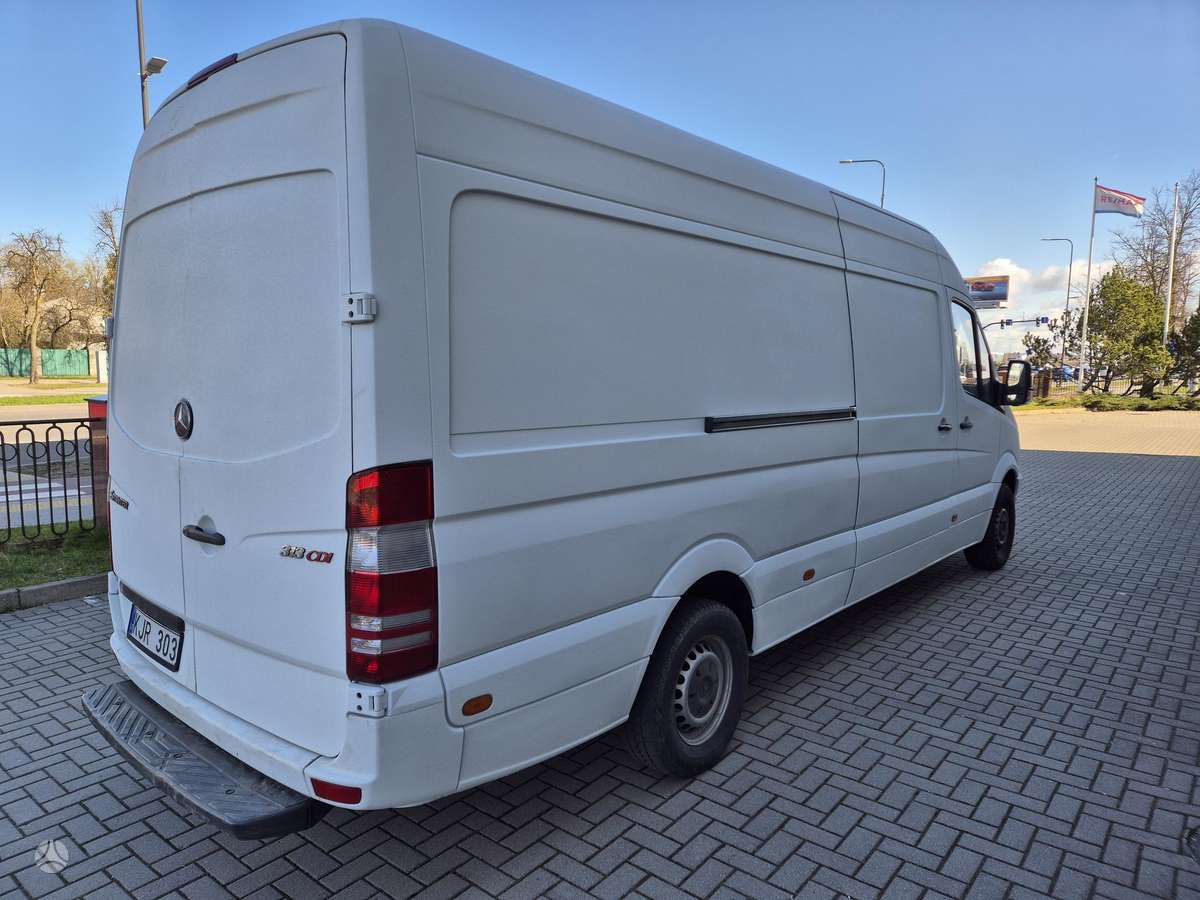 Mercedes-Benz Sprinter 2012 — двигун 2200 cm³, 129 HP (95kW)