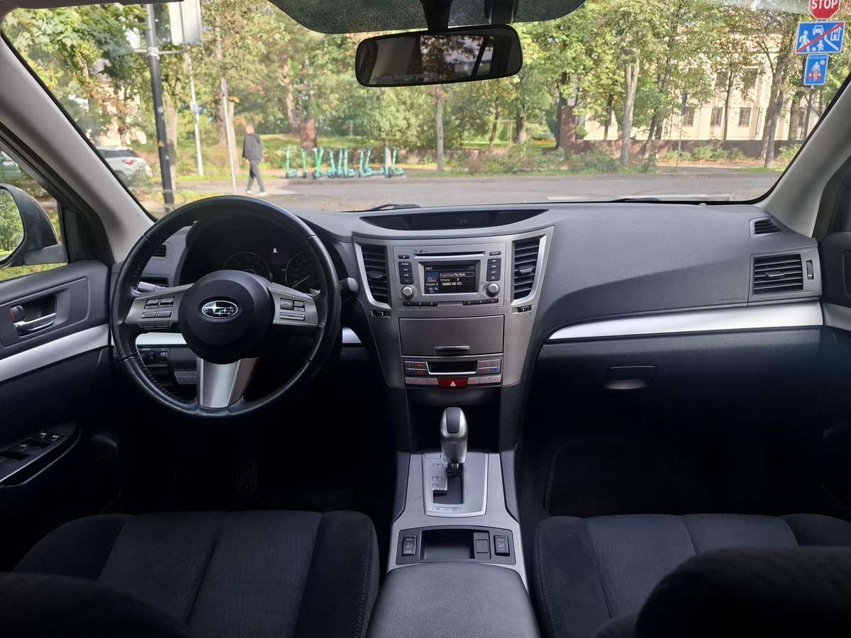 Subaru Outback 2012 — photo 14