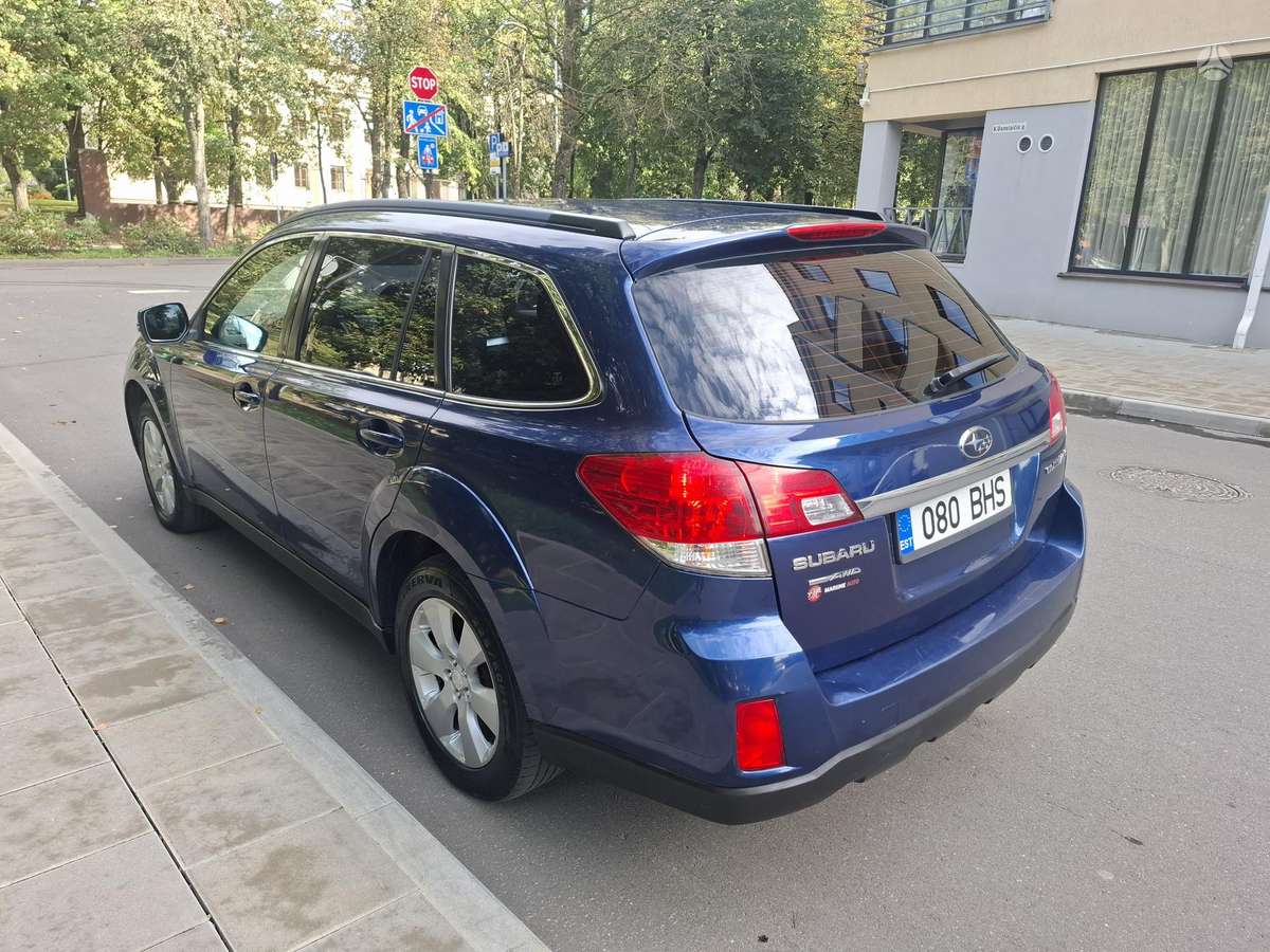 Subaru Outback 2012 — photo 7