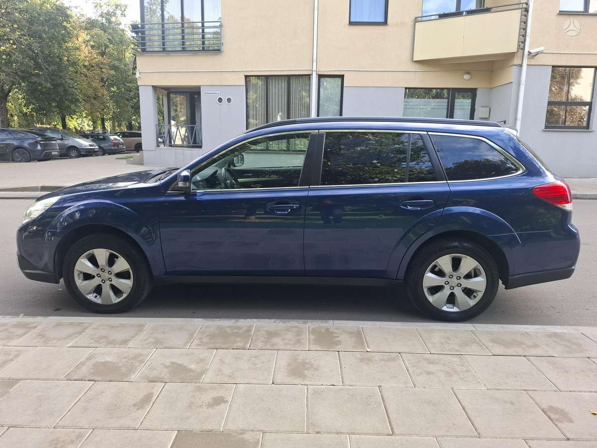 Subaru Outback 2012 — photo 8