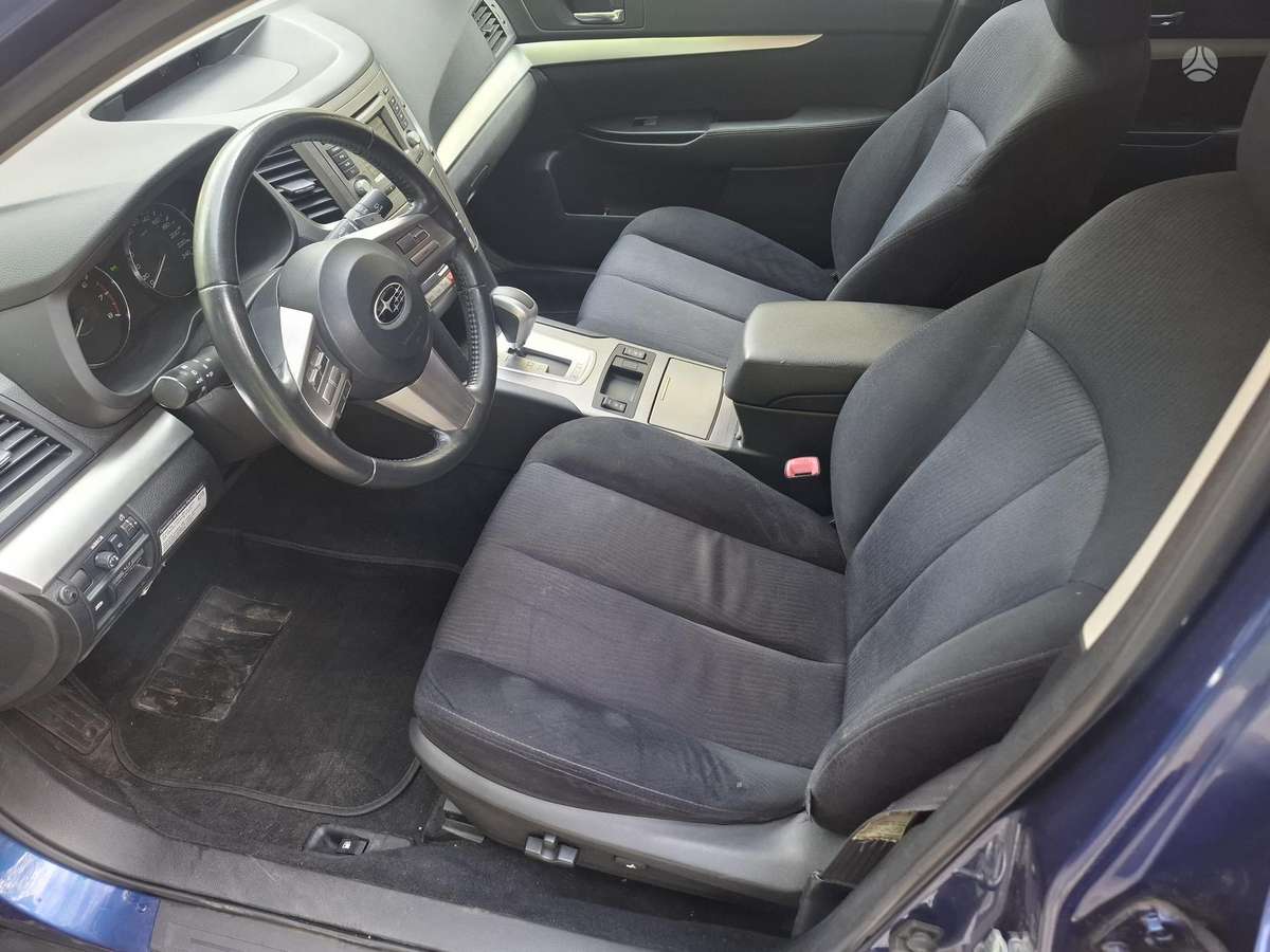 Subaru Outback 2012 — photo 9