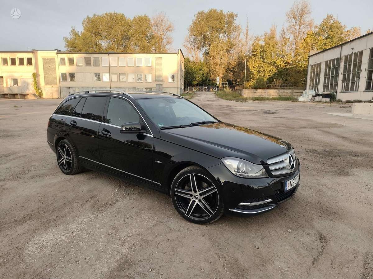 Mercedes-Benz C220, 2011