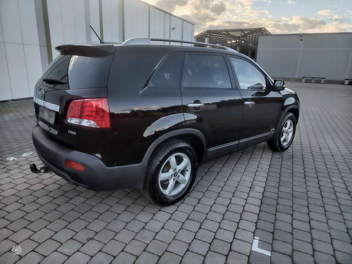 Kia Sorento 2012 — двигун 2199 cm³, 197 HP (145kW)