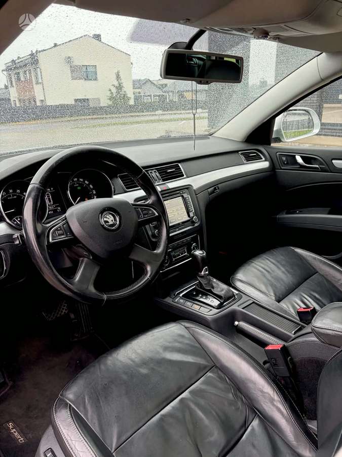 Skoda Superb 2013 — фото 12