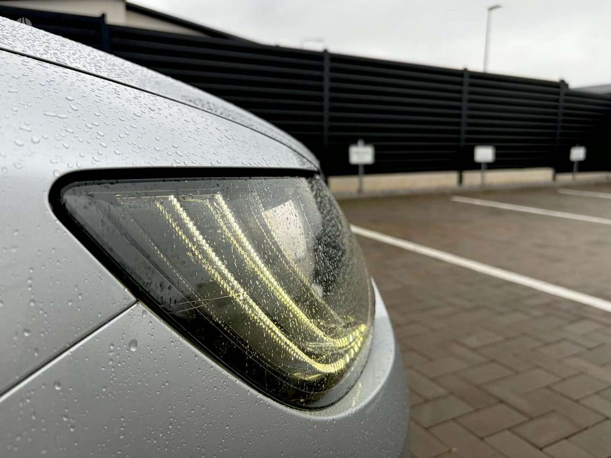 Skoda Superb 2013 — салон