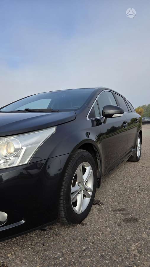 Toyota Avensis 2009 — photo 11