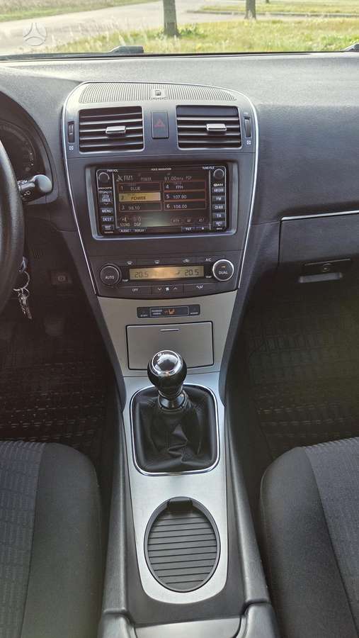 Toyota Avensis 2009 — photo 15
