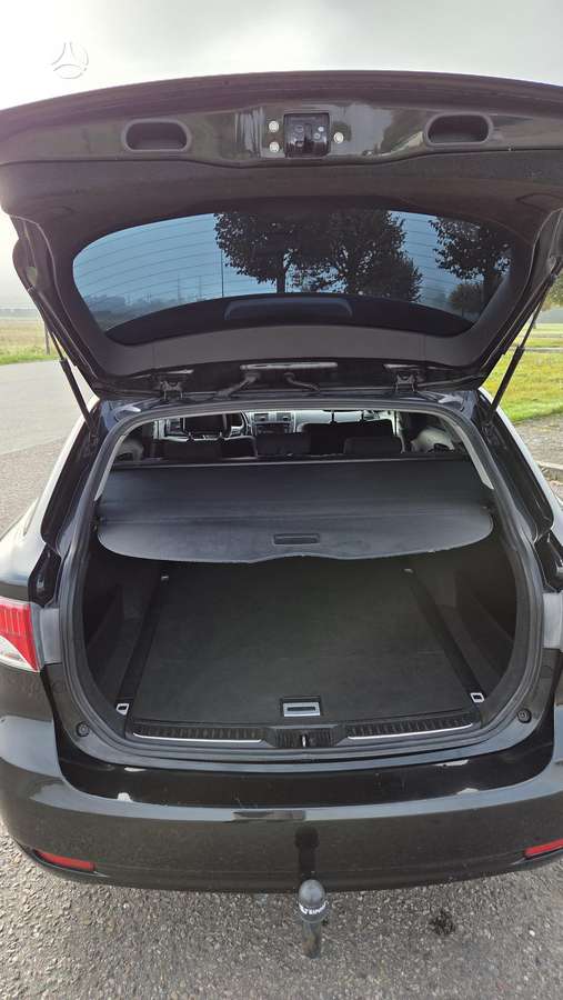 Toyota Avensis 2009 — photo 22