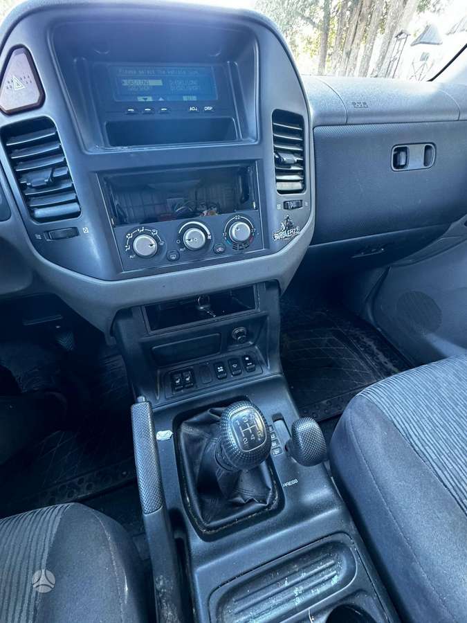 Mitsubishi Pajero 2006 — photo 8
