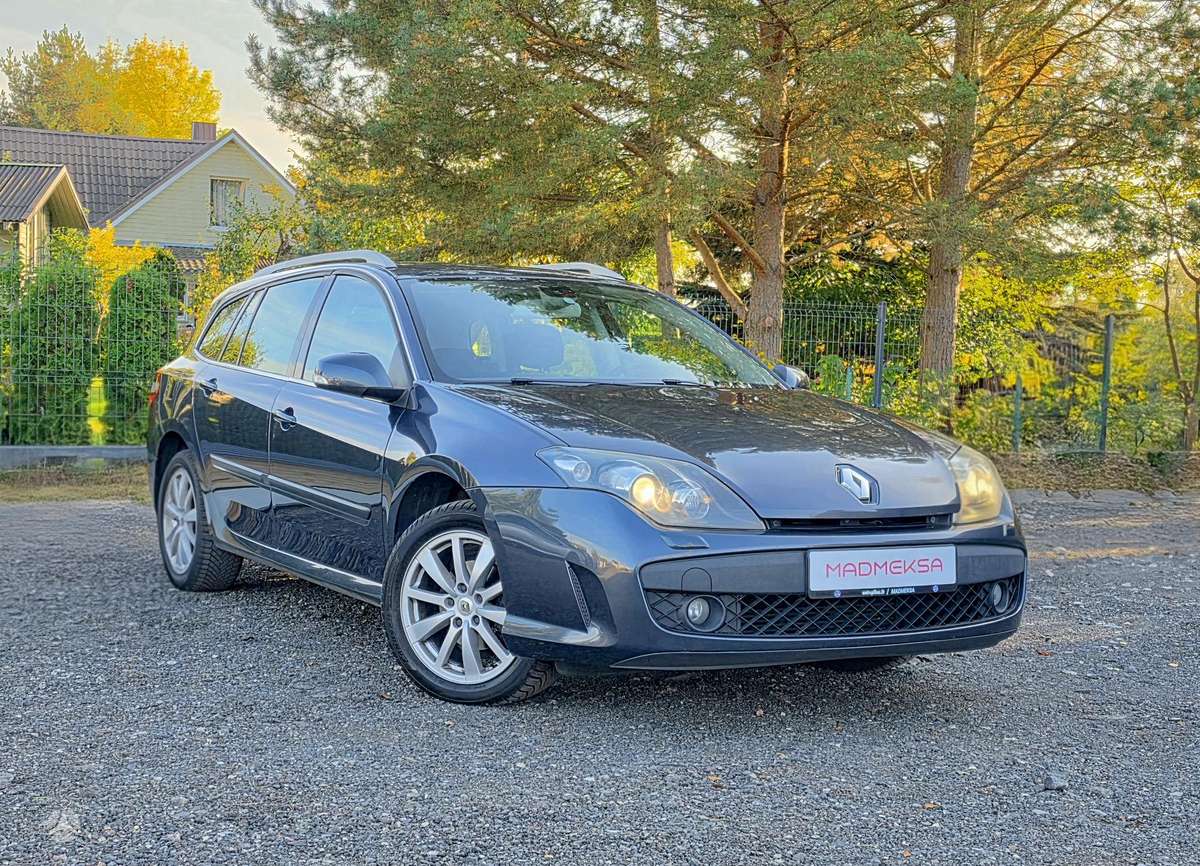 Renault Laguna 2010 — engine 1461 cm³, 110 HP (81kW)