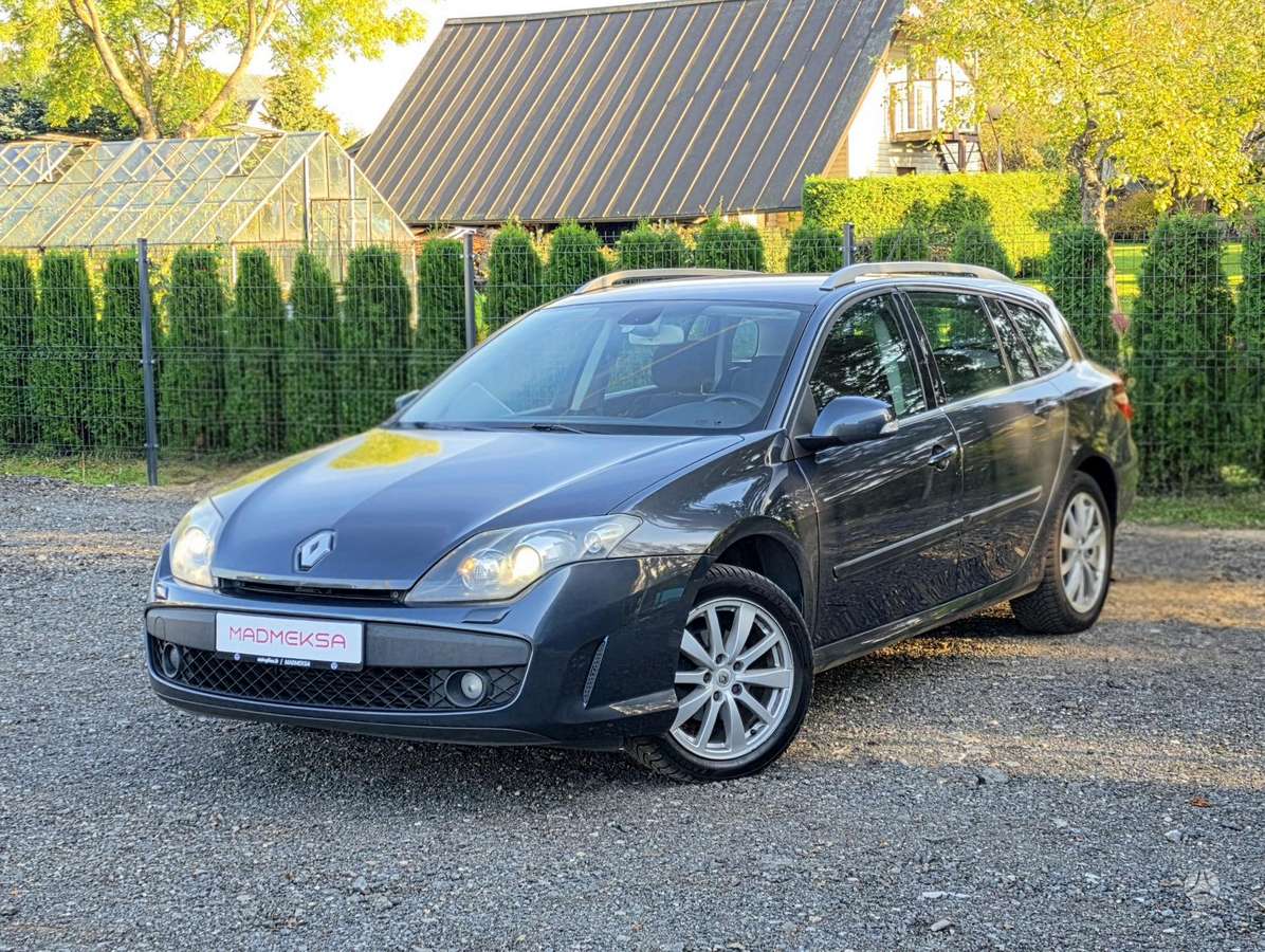 Renault Laguna 2010 — photo 7