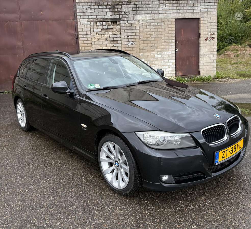 BMW 320, 2012